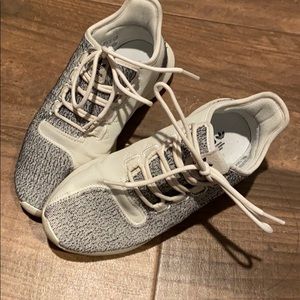 adidas tubular shoes